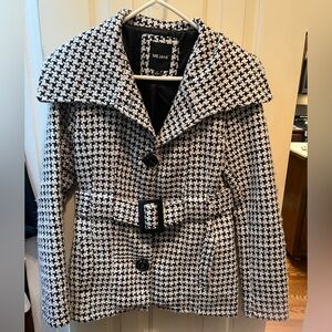Houndstooth black and white winter coat small Me Jane Brand